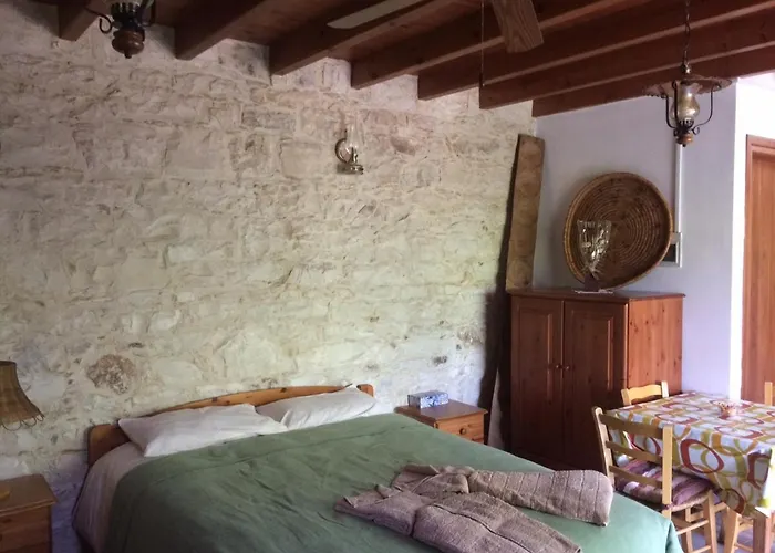 Ayios Nicolaos River Park Apartmán *